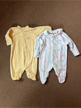 2 Vintage Terrycloth Baby Sleepers 0-3 Months Long Sleeved Paddington & Yellow